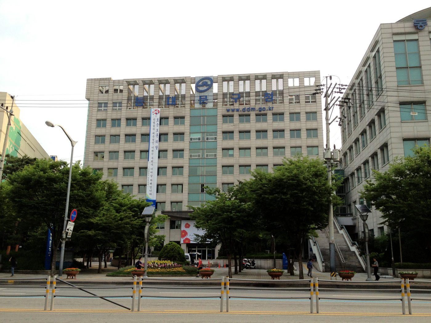 Korean office buildings where pension contributions are made