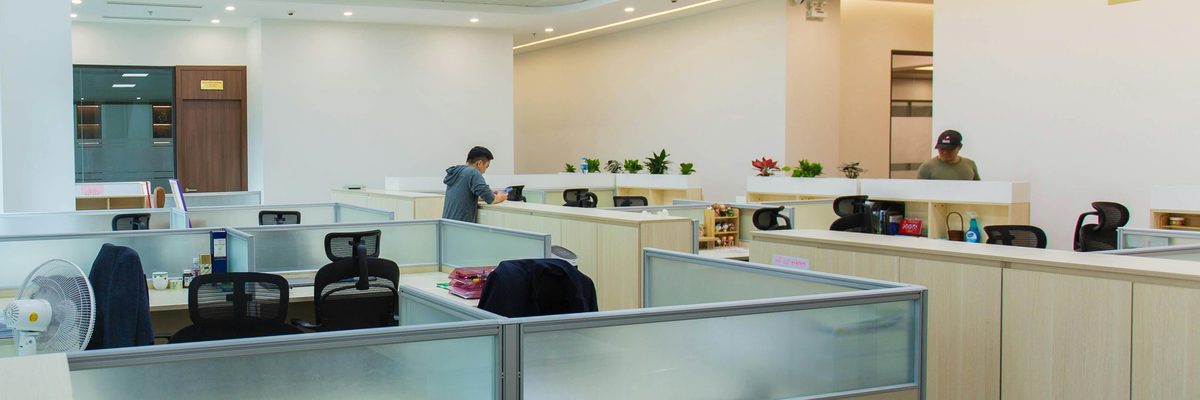 Korean office team meeting